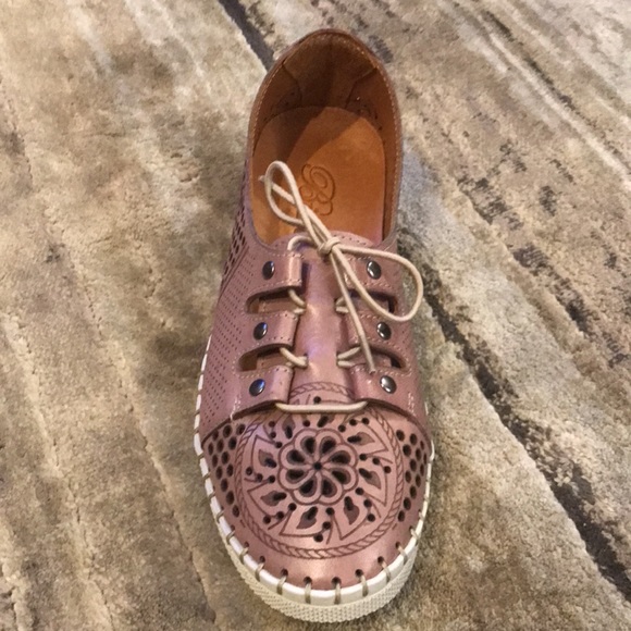 NWOT Biza Petra - Picture 9 of 9